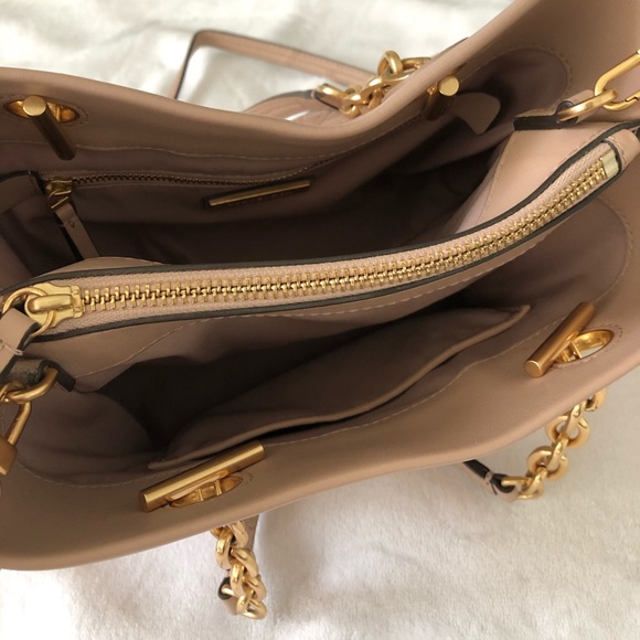 Tory Burch Fleming small tote - Picture 4 of 8